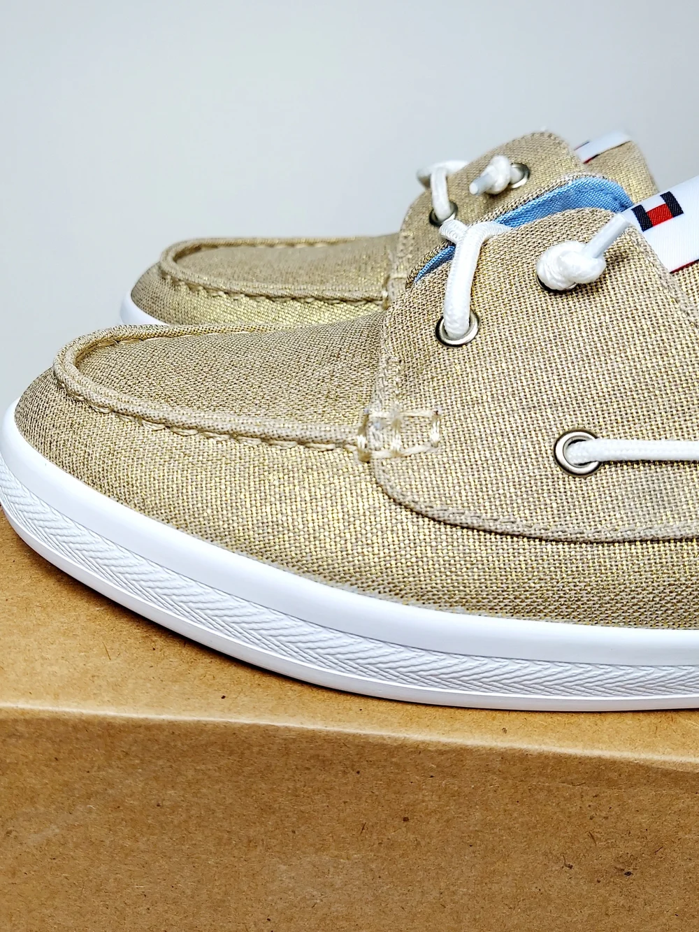 Tommy Hilfiger Metallic Gold Slip On Boat Shoes Loafers Womens Size 9.5 Nautical